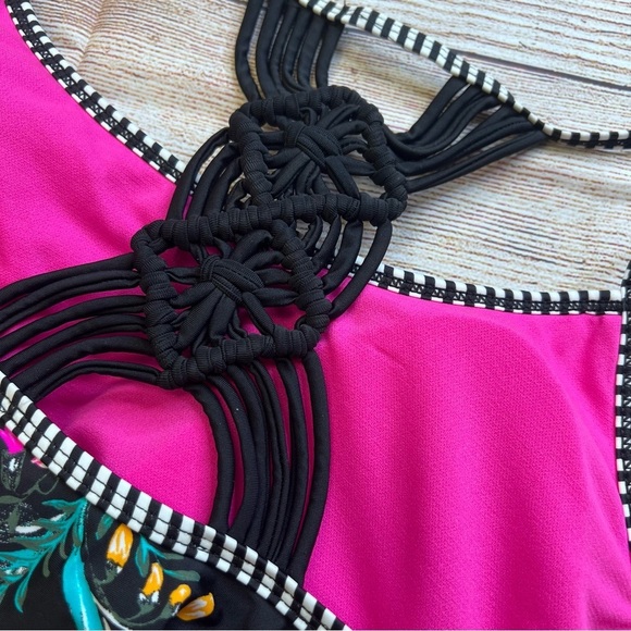 Floral High Neck Swim Top D/DD - Picture 4 of 4